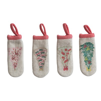 Storied Home 4-Piece Slub Printed Pot Handle Cover with Embroidered Christmas Tree, Multicolor