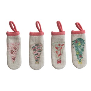 Storied Home 4-Piece Slub Printed Pot Handle Cover with Embroidered Christmas Tree, Multicolor - 1 of 1