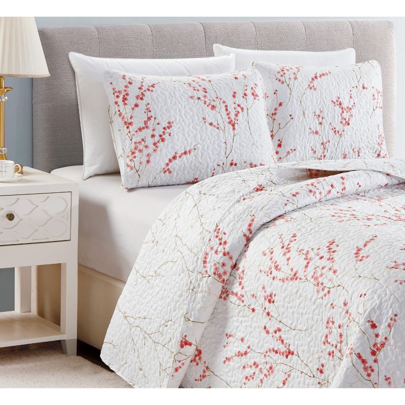 Great Bay Home Floral Reversible Quilt Set With Shams, 3 of 6