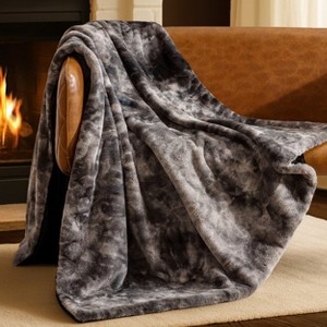 Luxury Faux Fur Blanket by Bare Home - 1 of 4
