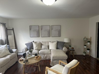 Guest review image 1 of 3, zoom in