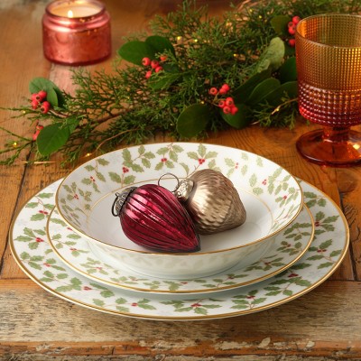 White Porcelain Soup Bowl Set with Gold Trim, Service for 4