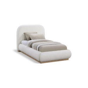 Meridian Furniture,Vaughn Bed - 1 of 4