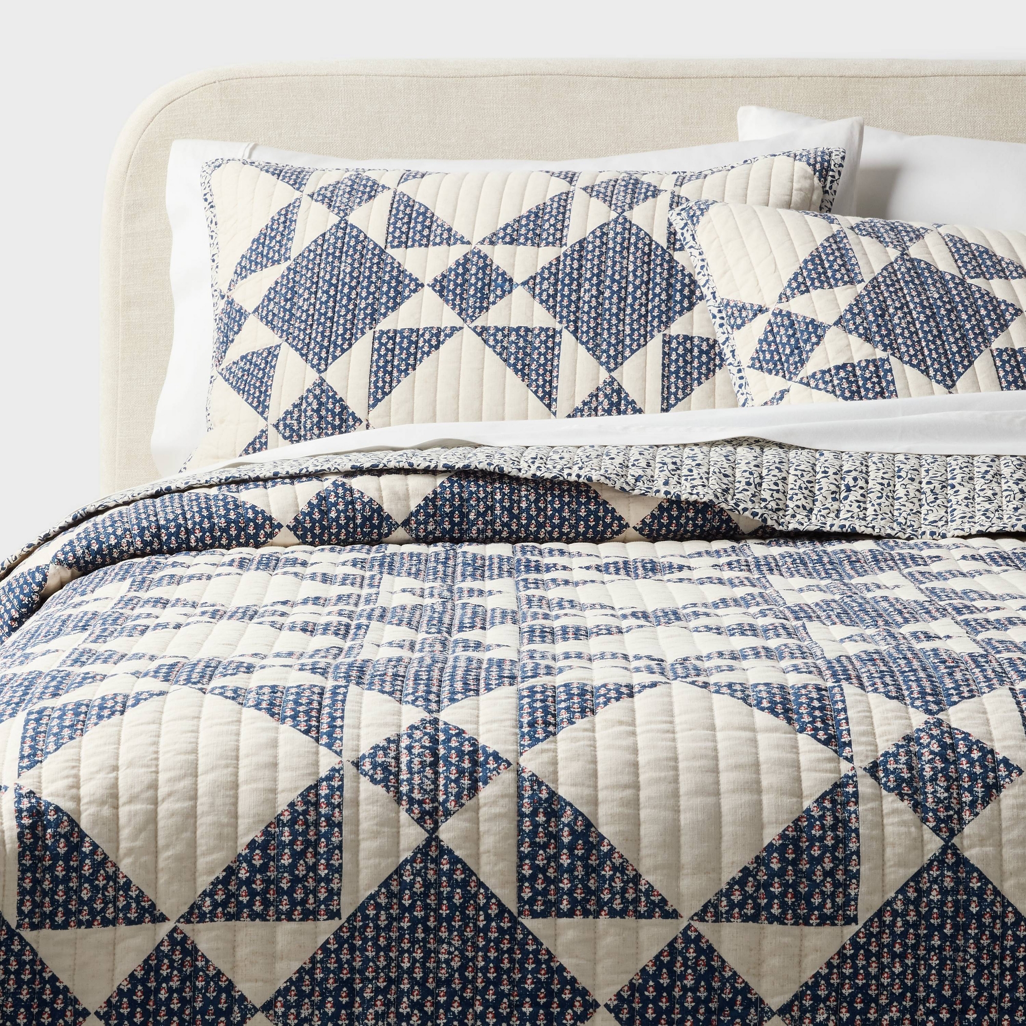 Full/Queen Patchwork Reversible Quilt Set Blue - Threshold™