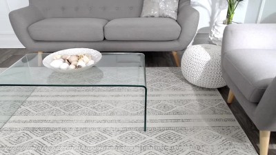 Reversible Gray Geometric Synthetic 4' x 6' Area Rug