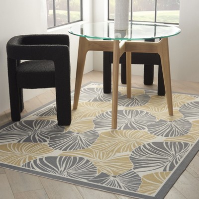 Gray and Beige Tropical Leaf Indoor/Outdoor Area Rug 4' x 6'