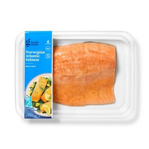 Skin-On Atlantic Salmon Family Pack - 30oz/6pk - Good & Gather™ - 1 of 3