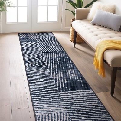Gray Geometric Stripe Distressed Non-Slip Runner Rug 2' x 7'