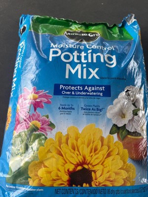 Miracle-Gro Moisture Control Potting Mix : Target