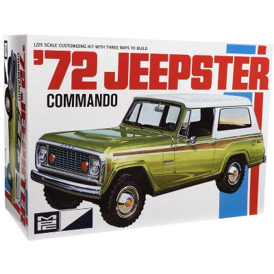 Skill 2 Model Kit 1972 Jeep Jeepster Commando 1/25 Scale Model by AMT