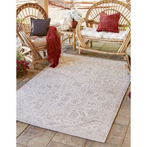 7x10 7' x selling 10' Feet Outdoor Indoor Cream Beige Neutral Backyard Patio Target Rug