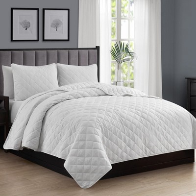 White Twin Microfiber Reversible Quilt Set with Shams