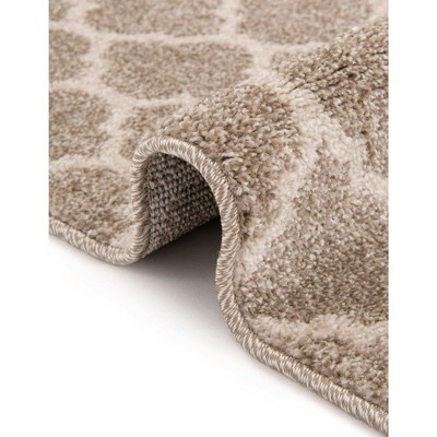 Elegant Trellis Light Brown 4'x6' Stain-Resistant Area Rug
