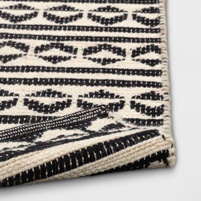 2&#39;6&#34;x4&#39; Geometric Woven Accent Rug Black - Project 62&#8482;, 5 of 9