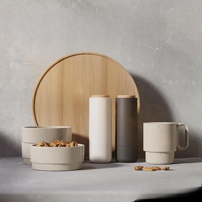 Stackable Off-White Ceramic Coffee Mugs with Green Metal Stand