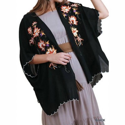 Women's Floral Embroided Scallop Hem Duster - umgee