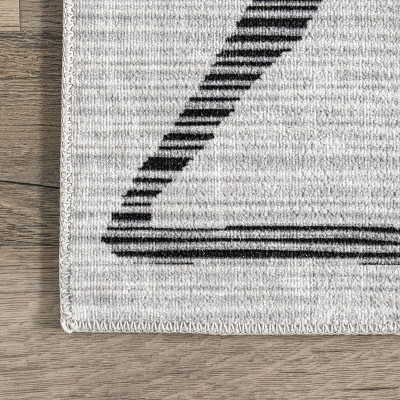 Ivory and Black Synthetic Trellis Washable Round Rug