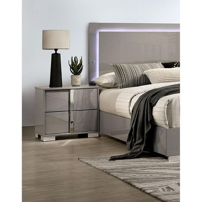 Vynxaria Modern Bedside Nightstand - Chrome Legs, Vertical Chrome Handles, UV Finish, Contemporary Style