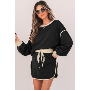 Color Contrast Loose Pullover and Lace-up Waist Skort Set - 1 of 3