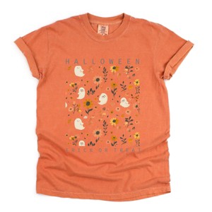 Simply Sage Market Halloween Floral And Ghost Collage Garment Dyed Tee - M - Yam - 1 of 4