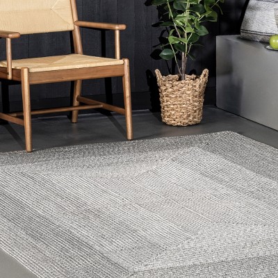 Light Gray Braided Square Synthetic 3' x 5' Indoor/Outdoor Rug