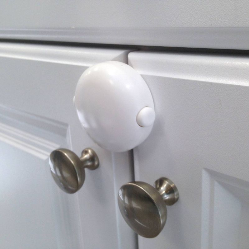 Qdos Adhesive Double Door Lock, 2 of 5