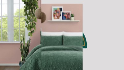 Emerald Green Velvet Full Quilt Set with Botanical Motif