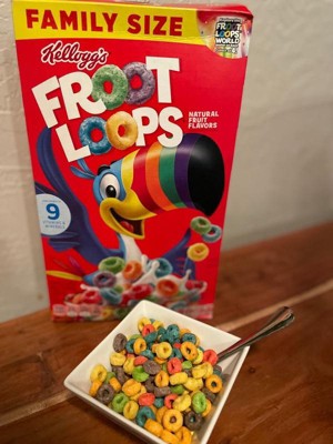 Kellogg's Froot Loops Breakfast Cereal, Fruit Flavored, Breakfast Snacks  with Vitamin C, Family Size, Original, 19.4oz Box (1 Box)