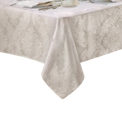 stain resistant tablecloth