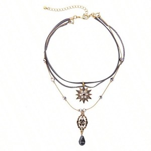 Choker Necklaces for Women, Layered Stars Pendant Fashionable, Exquisite and High-end - 1 of 4