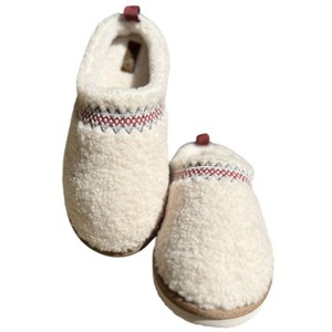 Women's Cuddle Slipper - Very G - 1 of 3