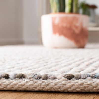 Ivory and Grey Handwoven Wool Rectangular Area Rug 8' x 10'