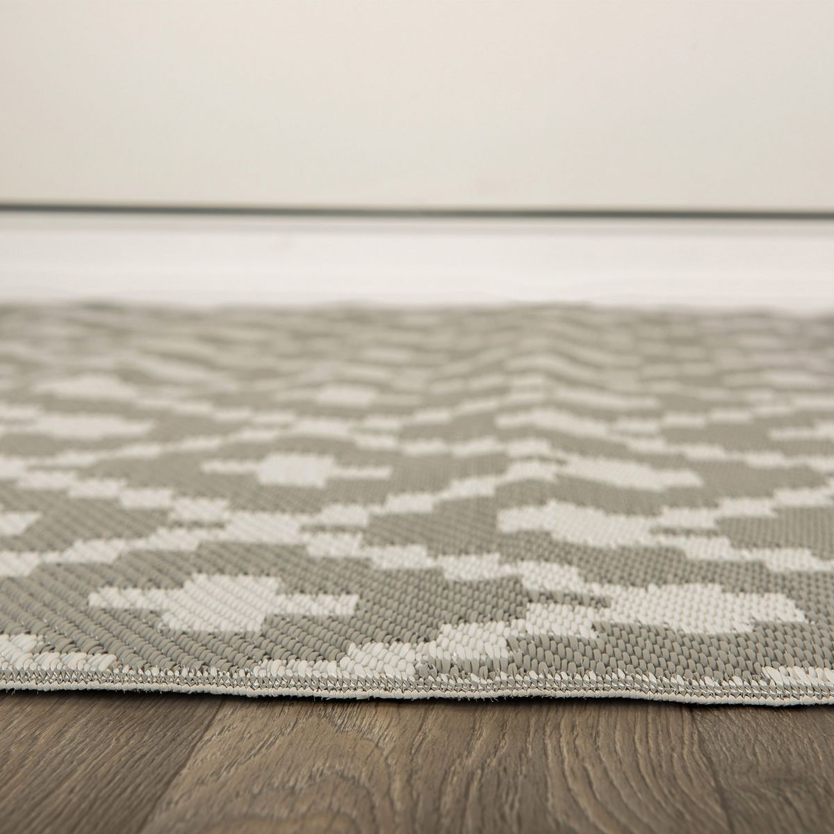 World Rug Gallery Trellis Geometric Reversible Plastic Indoor and Outdoor Picnic Mat, Camping Rug, RV Rug:  Quick Dry,  UV Protection - thumbnail 3