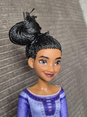  Mattel Disney Wish Asha of Rosas Posable Fashion Doll with  Natural Hair, Including Removable Clothes, Shoes, and Accessories : Toys &  Games