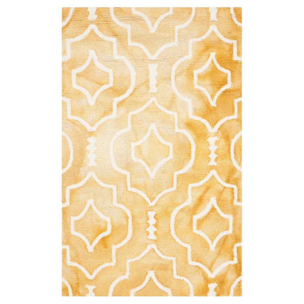 Alyson Accent Rug - Gold / Ivory (2'6inx4') - Safavieh