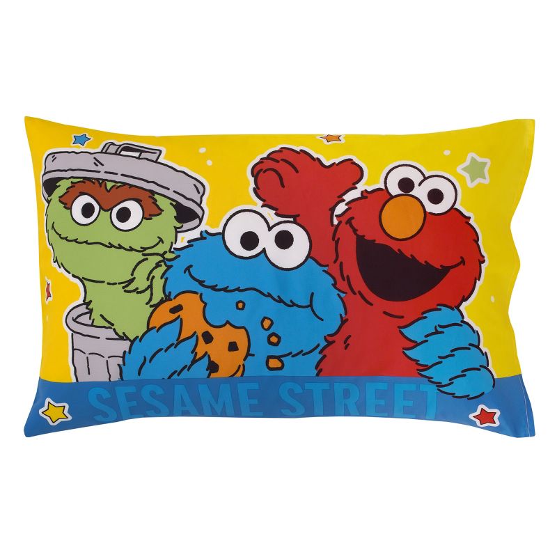Sesame Street Come and Play Blue, Green, Red and Yellow, Elmo, Big Bird, Cookie Monster, Grover, and Oscar the Grouch 4 Piece Toddler Bed Set, 5 of 7