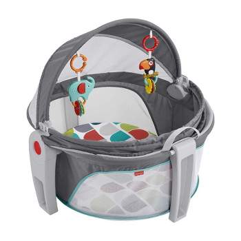 Fisher-Price On-the-Go Baby Dome 2-in-1 Portable Folding Bassinet and Infant Play Pen Crib Space with Developmental Toys and Canopy