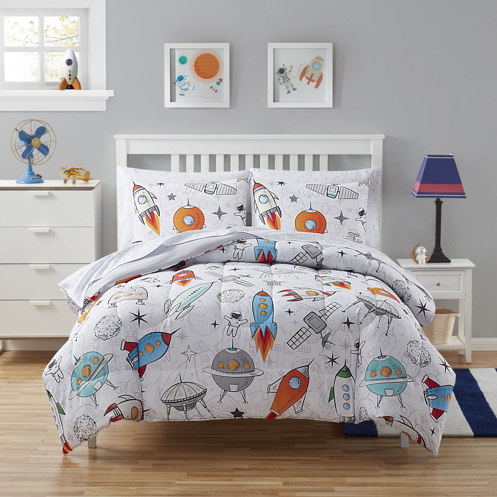Floating in Space Kids Printed Bedding Set Includes Sheet Set by Sweet Home Collection®