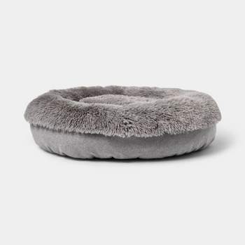 Super Plush Cuddler Round Dog Bed - Gray - Boots & Barkley™