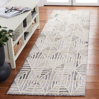 Ivory and Gray Wool Tufted Runner Rug, 2'3" x 9'