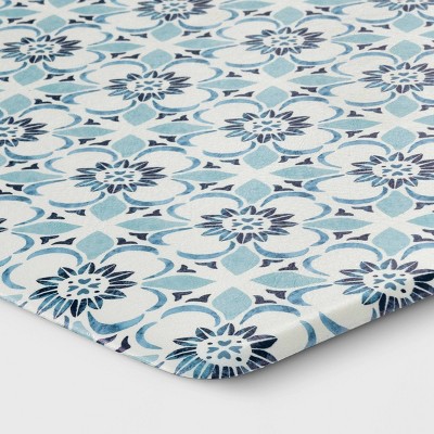 1&#39;5&#34;x2&#39;6&#34; Medallion Comfort Mat Blue - Threshold&#8482;_1