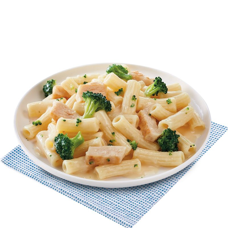 Lean Cuisine Frozen Comfort Cravings Alfredo Pasta with Chicken &#38; Broccoli - 10oz, 3 of 12