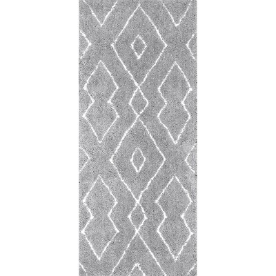 2'6"x6' Runner Hand Tufted Beaulah Shaggy Area Rug Gray - nuLOOM