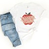 Simply Sage Market Teacher Vibes Apple Short Sleeve Tee - L - White - 3 of 4