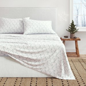 100% Cotton Winter Floral Printed Flannel Sheet Set - Great Bay Home - 1 of 4