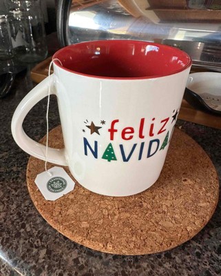 🌲😍✨¡Llegaron las tazas de Navidad de tus personajes favoritos!🌲✨🤍 ⭐️La  hora del café ahora será más divertida⭐️ 🟢 Taza de Cerámica 🔴…