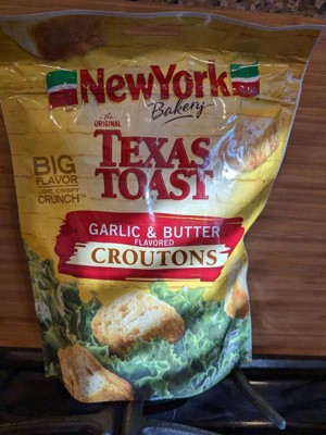 Garlic Croutons - New York Bakery