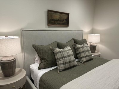 Guest review image 1 of 2, zoom in