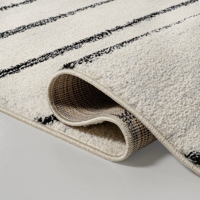 Williamsburg Cream and Black Striped 4' x 6' Synthetic Area Rug