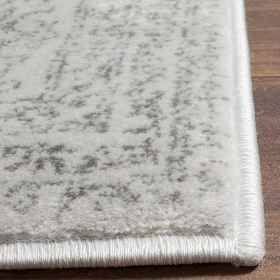 Carnegie Vintage Distressed Synthetic 0.5" Area Rug